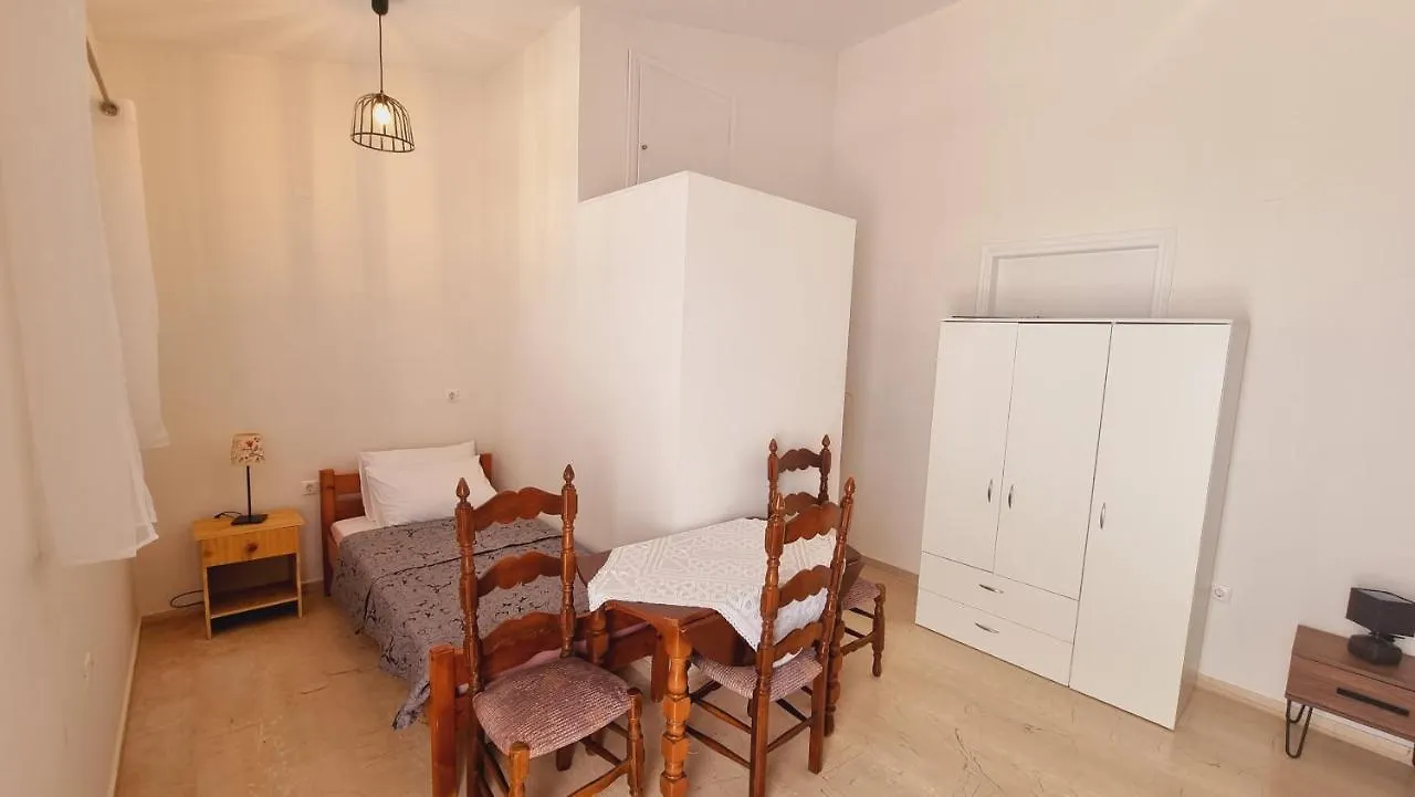 Cristina Studio Apartment Poros